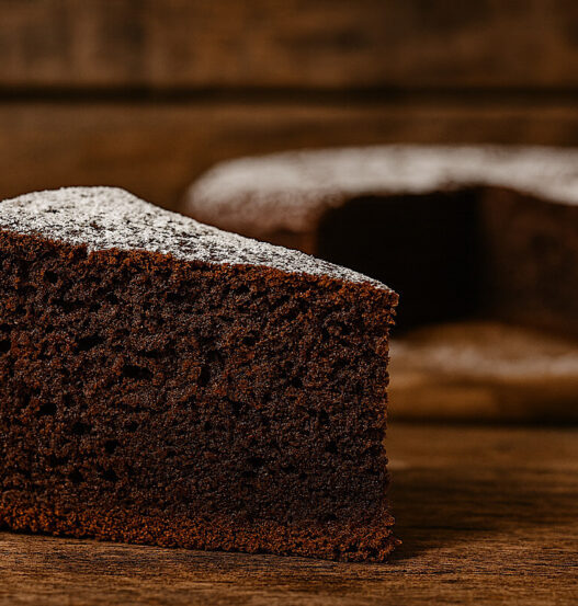 Torta di albumi al cacao con yogurt greco (anche Bimby)