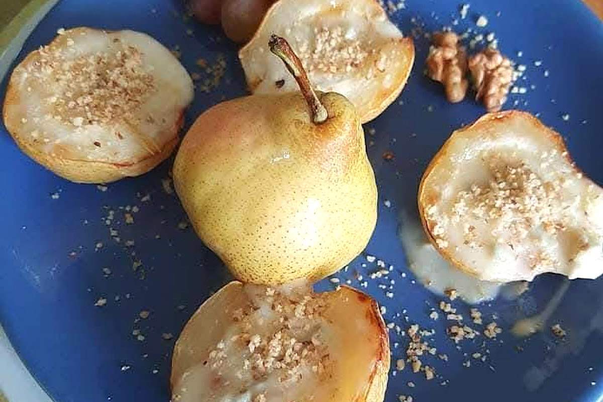 Pere con gorgonzola in friggitrice ad aria, un contrasto che lascia il segno