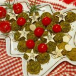 Fare colazione sarà più divertente con le brioche natalizie: soffici e colorate, con ripieno goloso