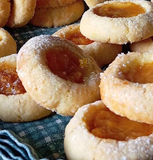 biscotti con marmellata
