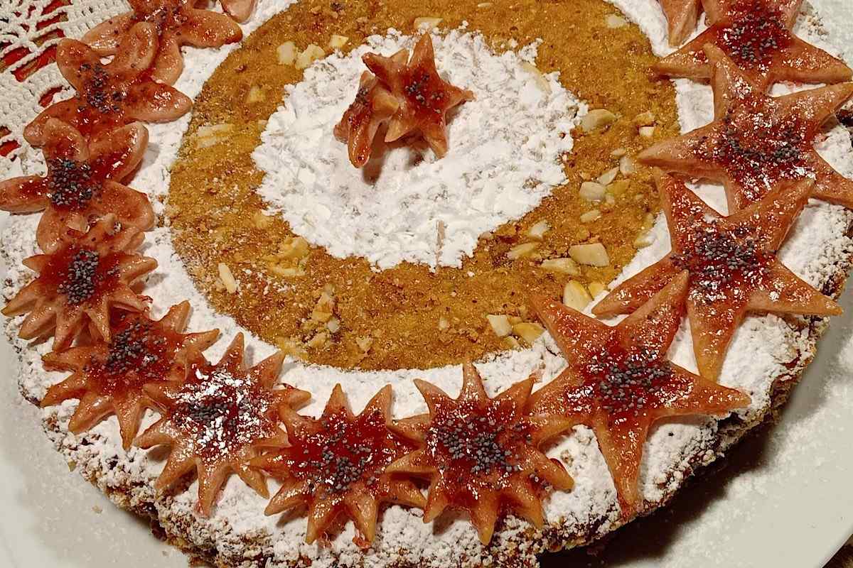 Crostata alle amarene e mandorle. La ricetta golosa senza glutine