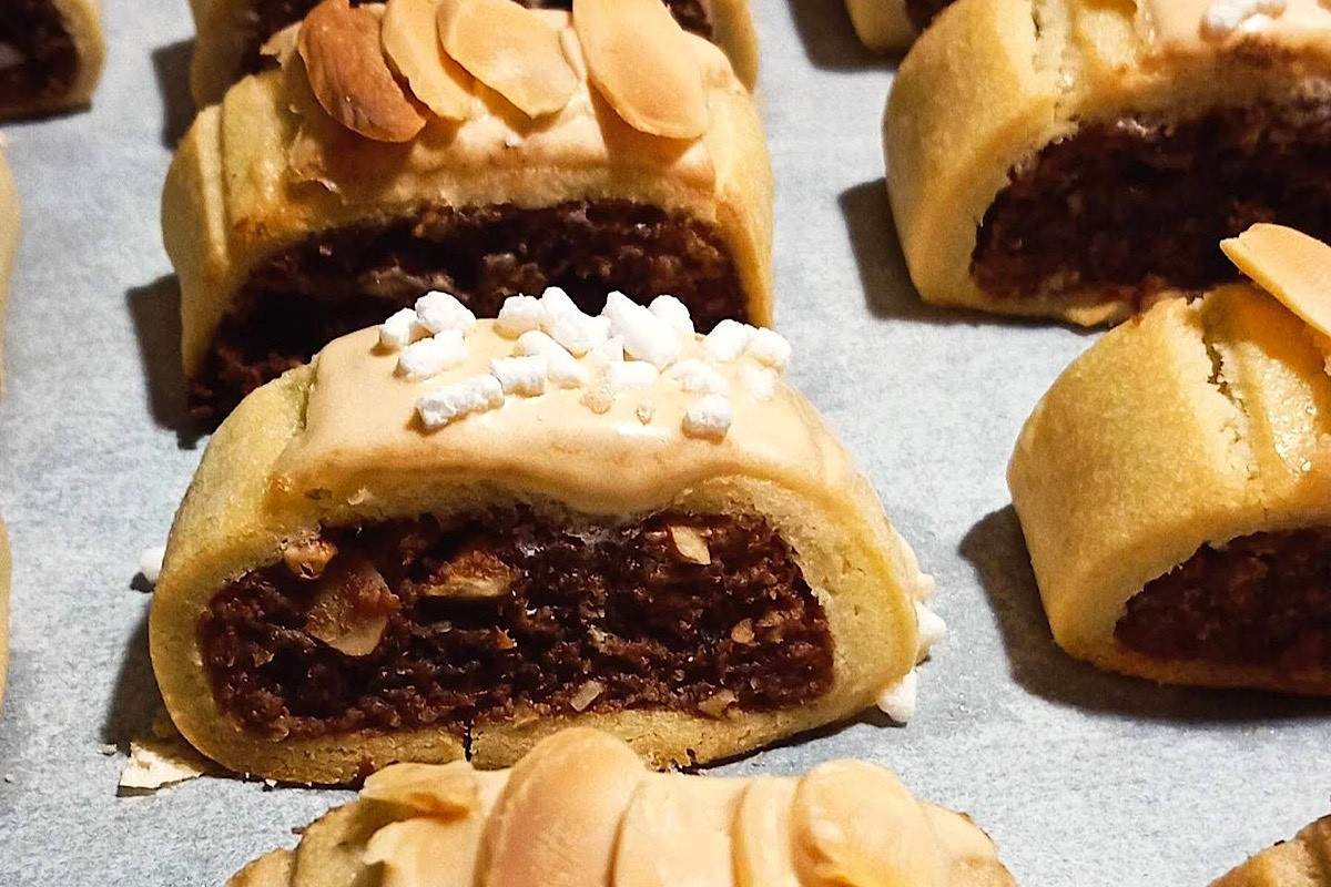 Biscotti all’amarena napoletani: l’ingrediente segreto per riciclare i dolci delle Feste