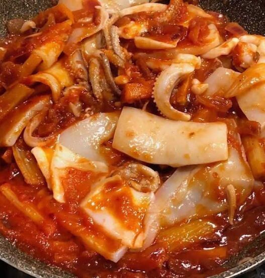 calamari con pomodoro