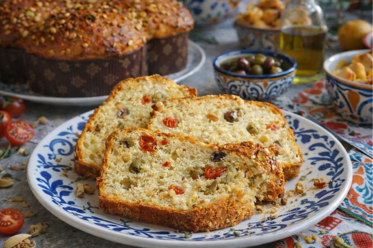 La ricetta per stupire tutti a Pasqua: colomba salata con scamorza e pomodorini secchi con il Bimby