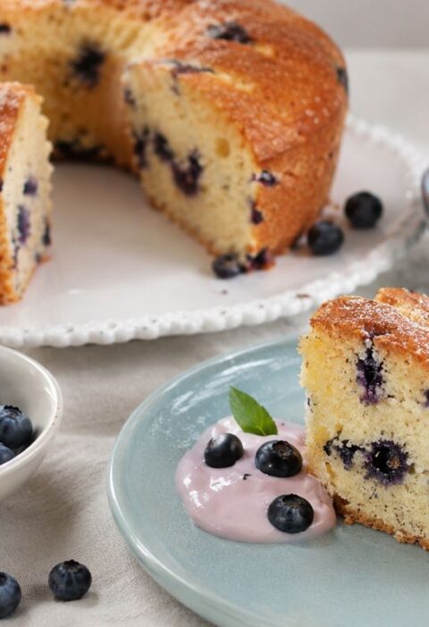 Ciambella ai mirtilli keto in friggitrice ad aria