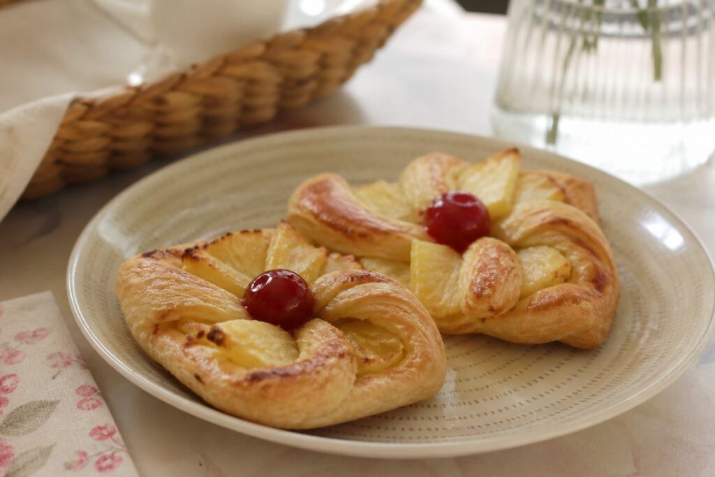 Sfogliette all'ananas in friggitrice ad aria