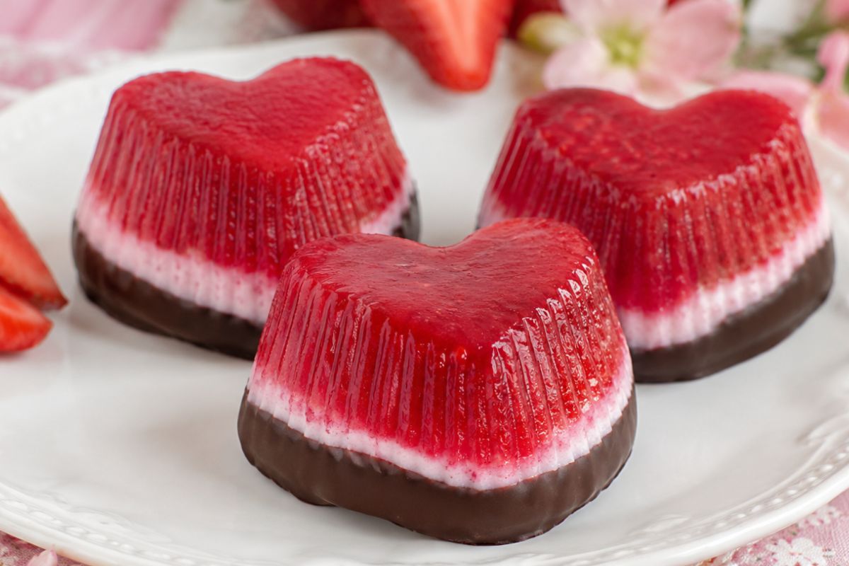 Lo snack estivo più bello e facile: ti bastano pochi ingredienti per dei cuoricini che svolteranno il dessert