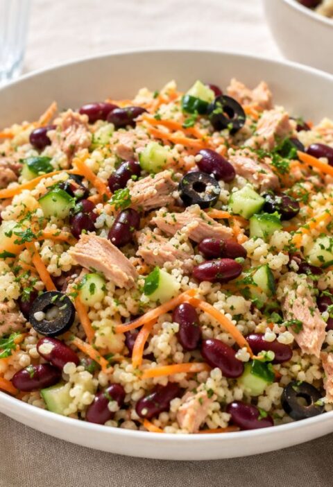 Insalata di bulgur con tonno, fagioli rossi, cetrioli e carote con il Bimby