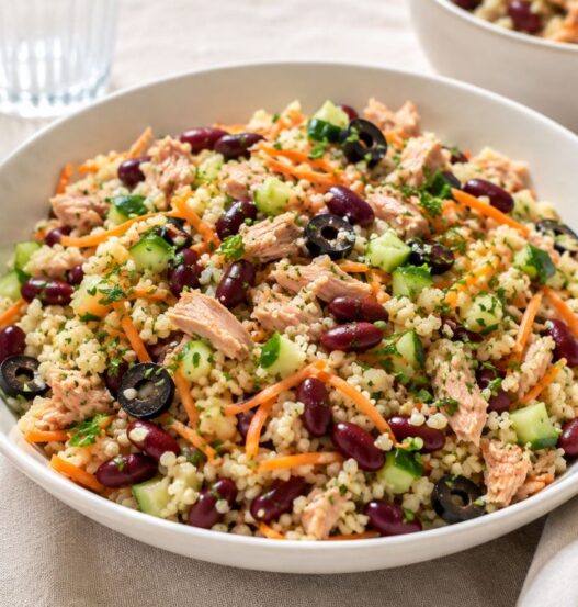 Insalata di bulgur con tonno, fagioli rossi, cetrioli e carote con il Bimby