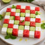 Solo 157 calorie a fetta e un cuore filante nascosto: questa torta di zucchine non sembra light, per quanto è buona!