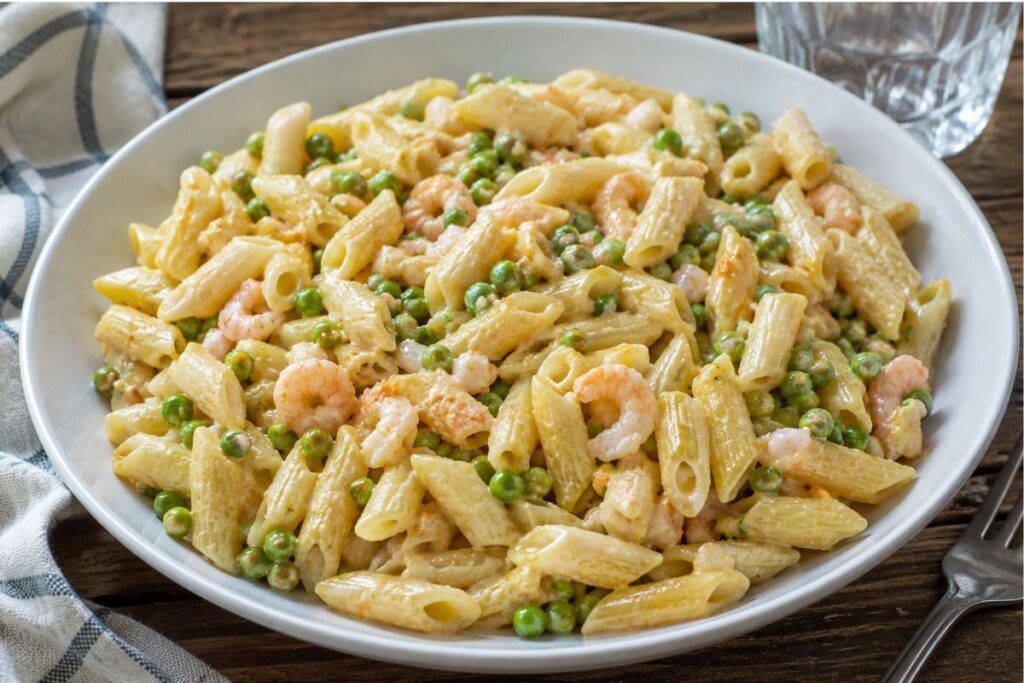 Mezze penne fredde con gamberetti, piselli e salsa tonnata con il Bimby