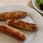 Sandwich di patate in padella: prima cuoci la base, poi farcisci. Facilissimo ed economico