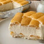 Impasto veloce allo yogurt e ripieno saporito: questi triangolini con salsiccia, patate e provola sono unici