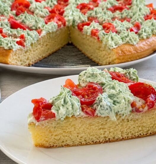Torta salata morbida con rucola, ricotta e pomodori con il Bimby