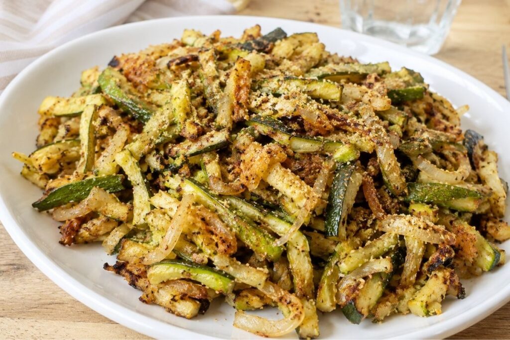 Zucchine e cipolla gratinate al forno