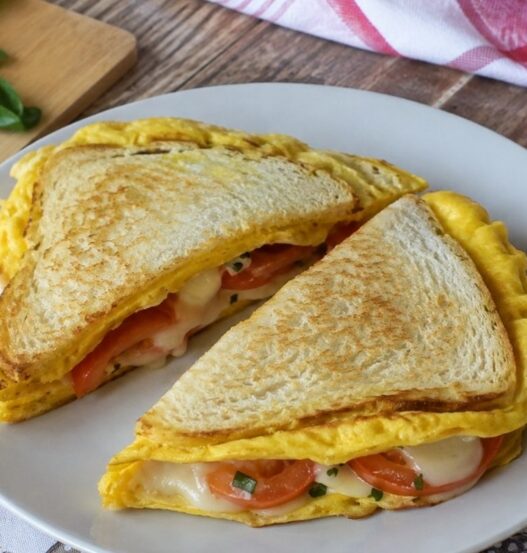 Toast di pancarrè e frittata in padella